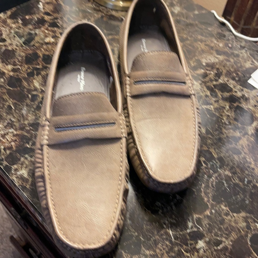 Brand new men’s Bruno Marc loafers size 12